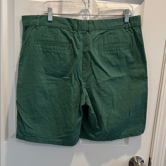 GAP 12 Boyfriend Roll Up Khakis by GAP Women’s Green Shorts - Picture 4 of 8